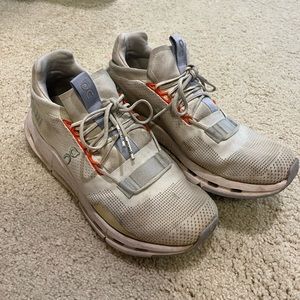 Oncloud tennis shoes